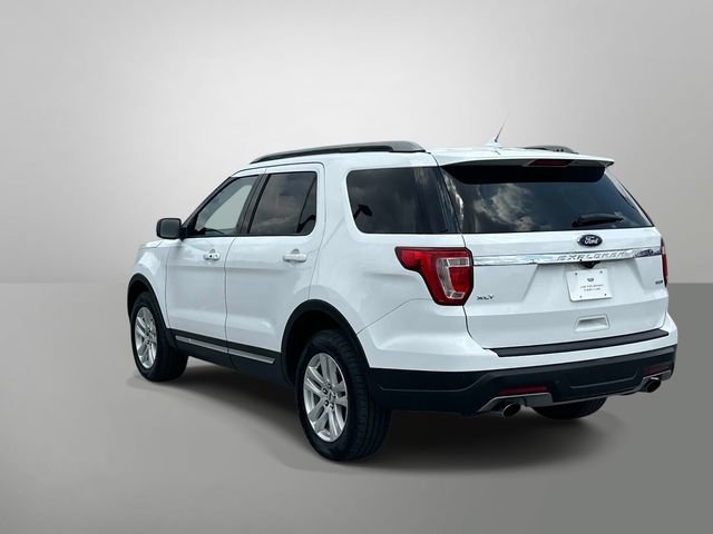 Used 2019 Ford Explorer XLT w/ Equipment Group 202A AWD/4WD image 26