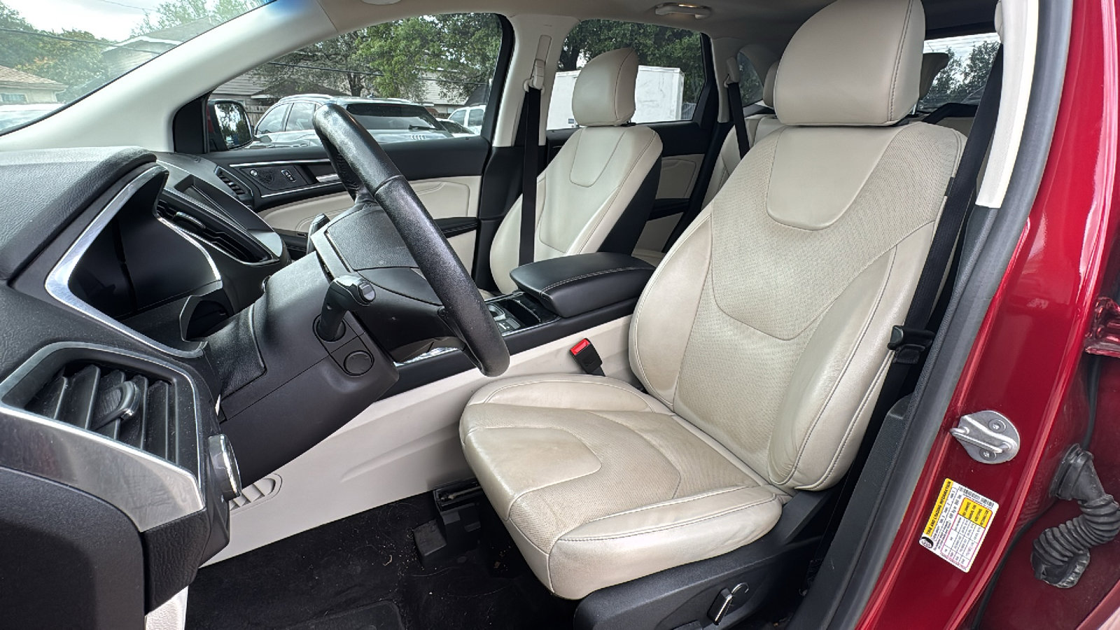 Used 2019 Ford Edge Titanium w/ Equipment Group 301A FWD image 14