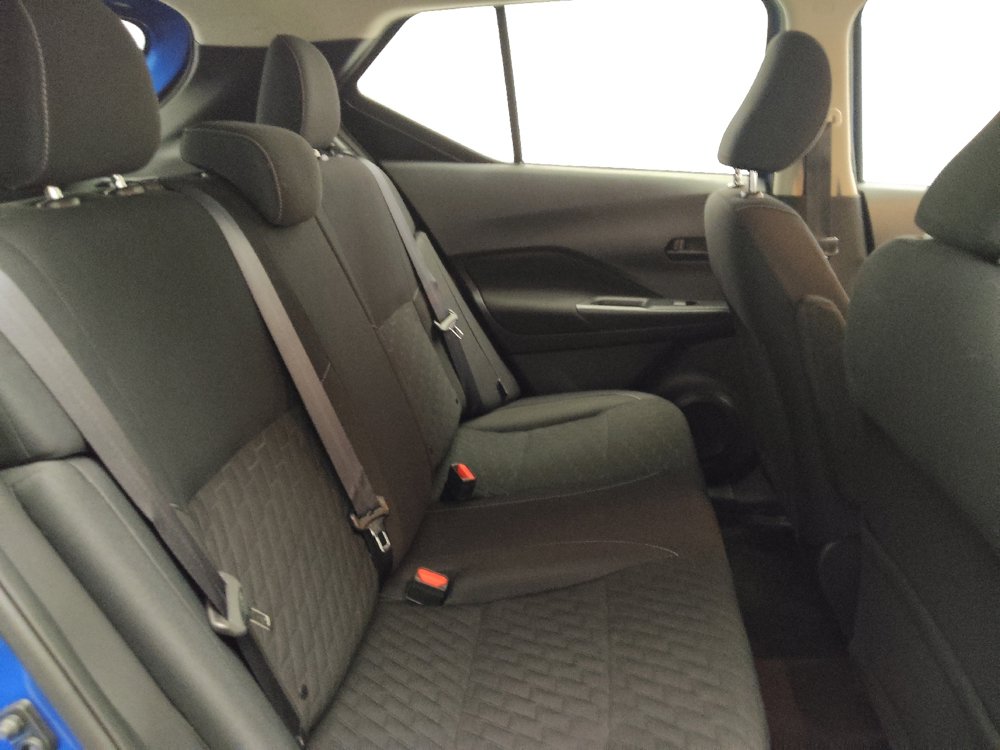 Used 2022 Nissan Kicks S FWD image 19