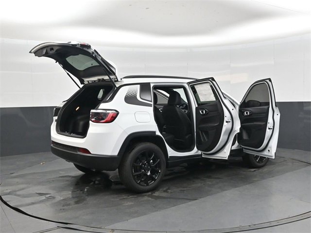 New 2026 Jeep Compass Latitude image 46