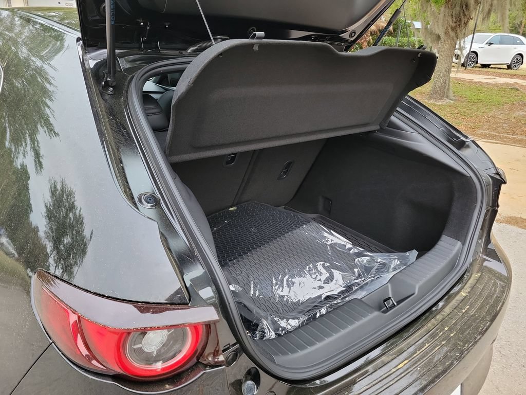 New 2026 MAZDA MAZDA3 2.5 S Hatchback w/ Premium Pkg FWD image 9
