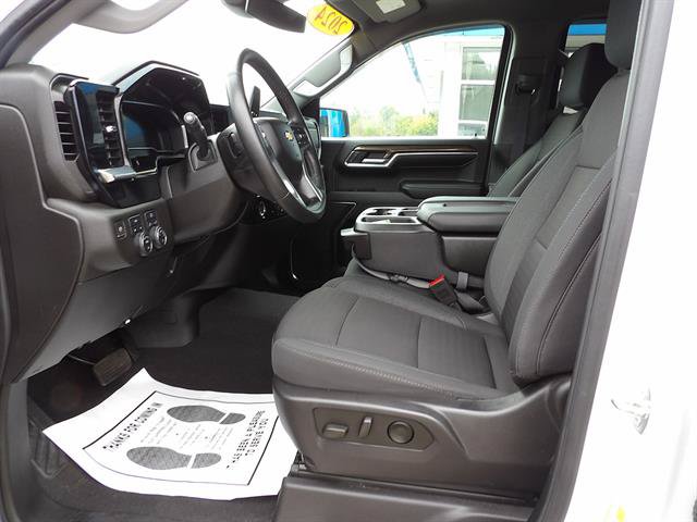 Certified 2024 Chevrolet Silverado 1500 LT AWD/4WD image 15