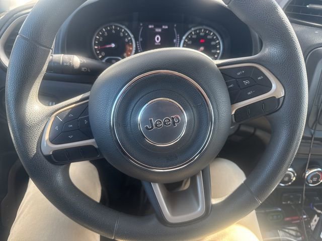 Used 2017 Jeep Renegade Sport w/ Power & Air Group image 9