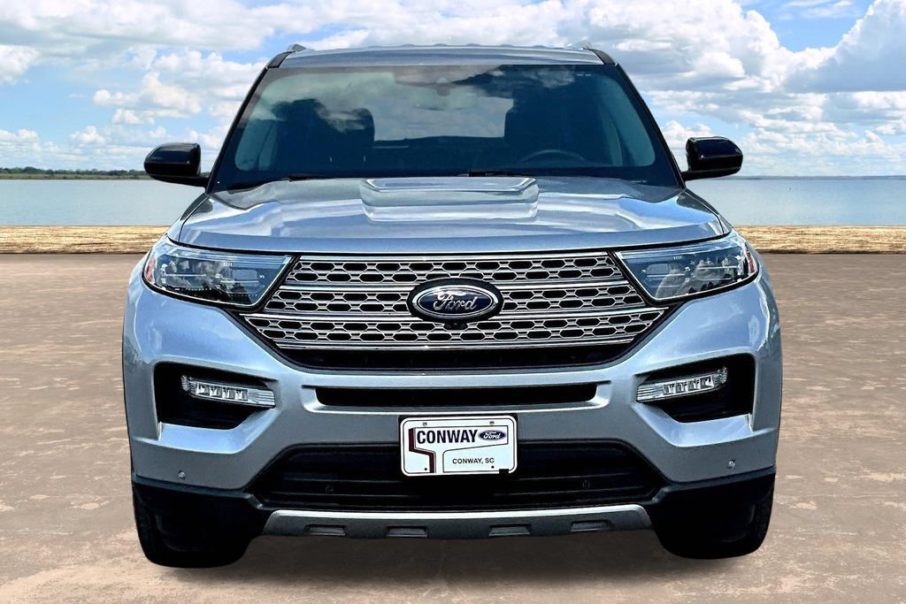 Used 2023 Ford Explorer Limited AWD/4WD image 2