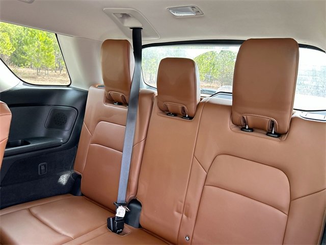 Used 2023 Nissan Pathfinder Platinum image 27