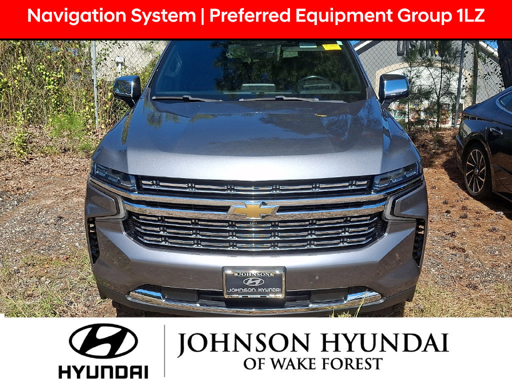 Used 2021 Chevrolet Tahoe Premier w/ Premium Package RWD image 2