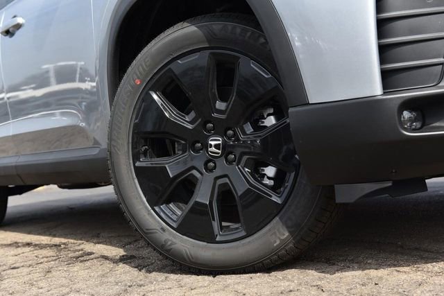 New 2026 Honda Pilot Black Edition image 3