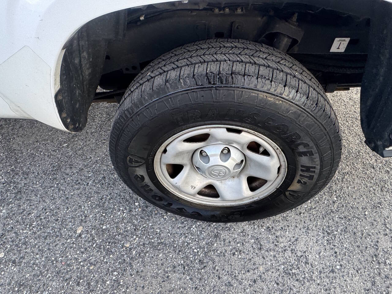 Used 2020 Toyota Tacoma SR image 45