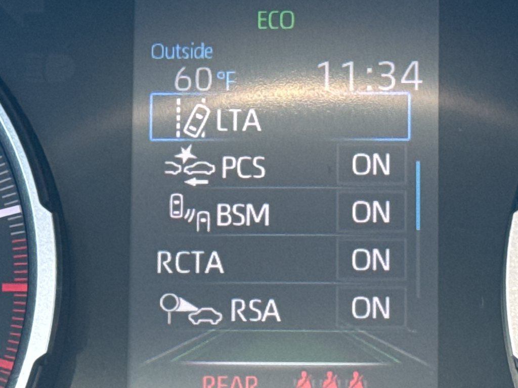 Used 2021 Toyota RAV4 XLE w/ Convenience Package AWD/4WD image 18