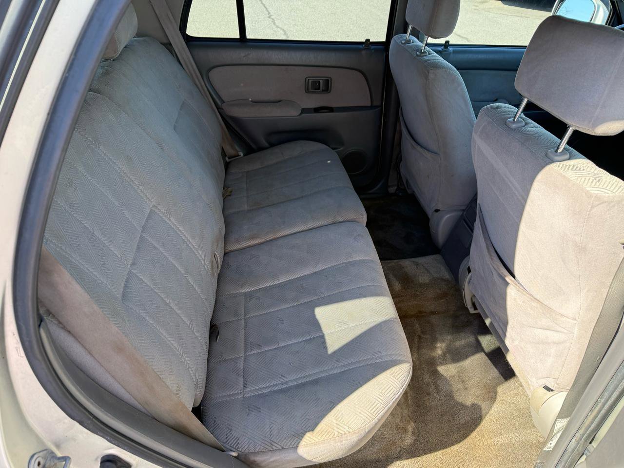 Used 2002 Toyota 4Runner SR5 RWD image 13