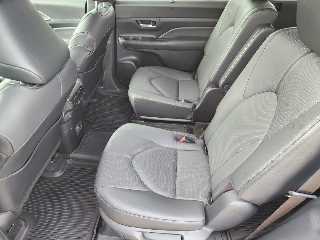 Certified 2026 Toyota Grand Highlander AWD Hybrid image 24