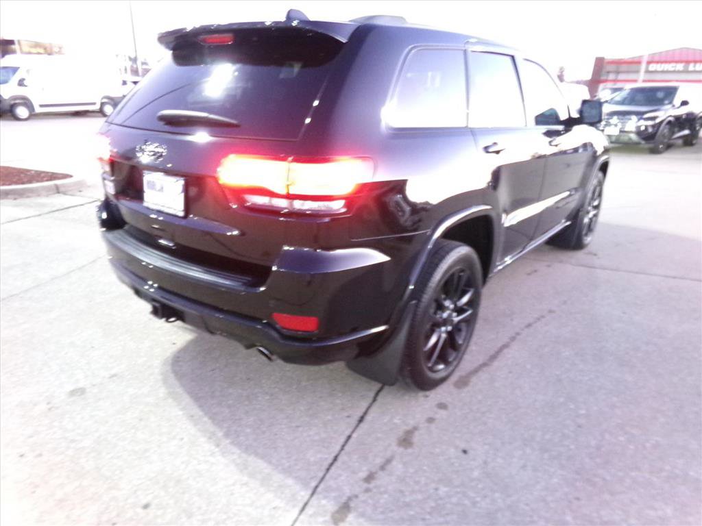 Used 2020 Jeep Grand Cherokee Altitude image 6