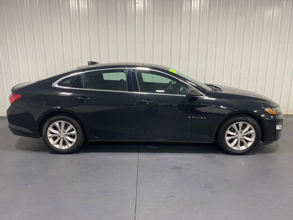 Used 2021 Chevrolet Malibu LT image 19