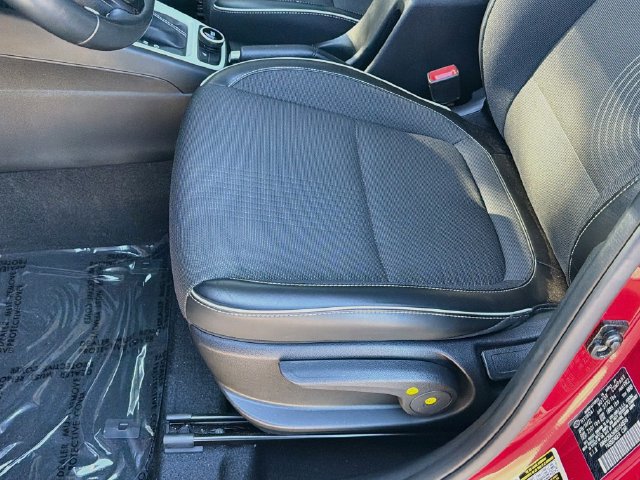 Used 2022 Hyundai Venue Limited FWD image 20