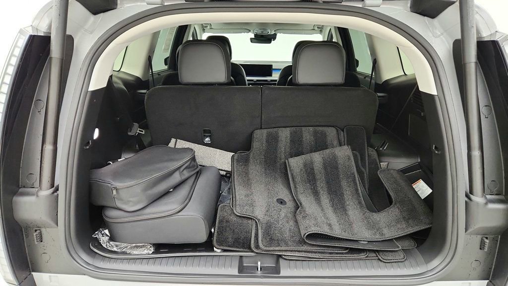 Used 2026 Hyundai Ioniq 9 Limited image 22