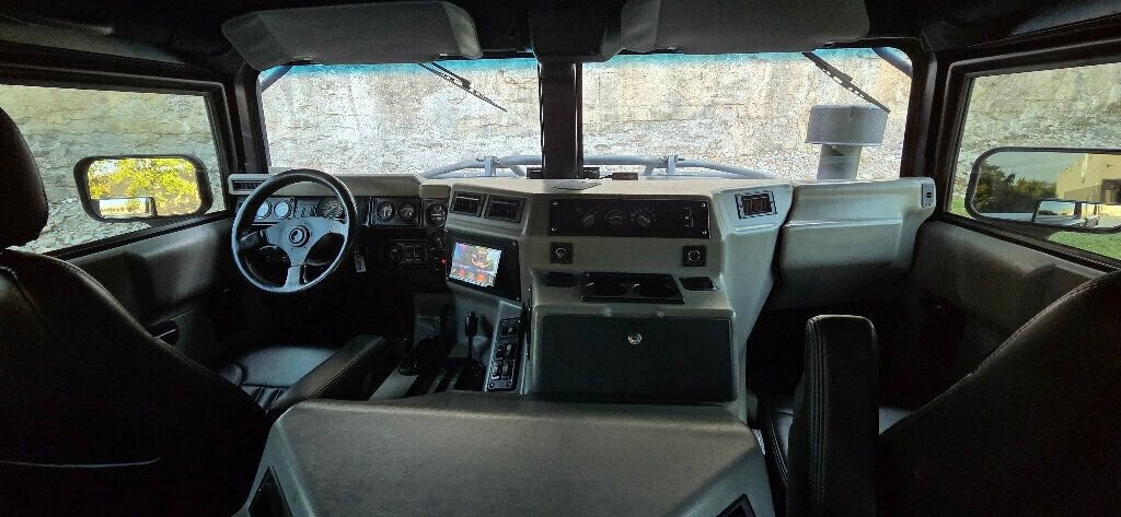 Used 1998 HUMMER H1 4-Door Open Top image 29