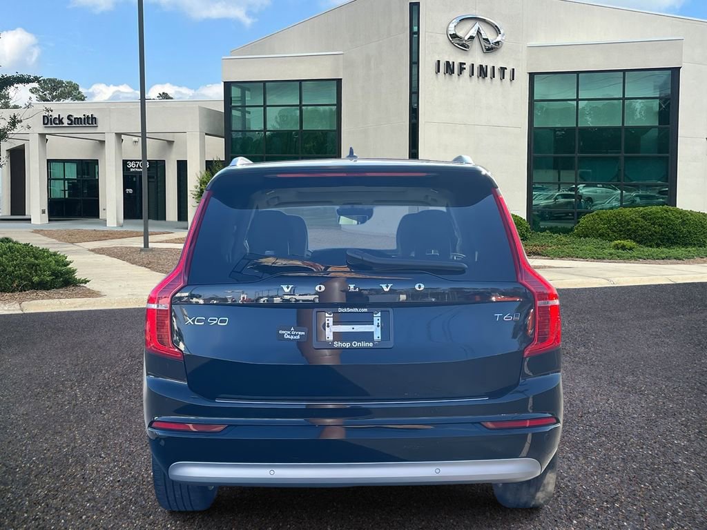 Used 2022 Volvo XC90 T6 Momentum w/ Advanced Package image 5