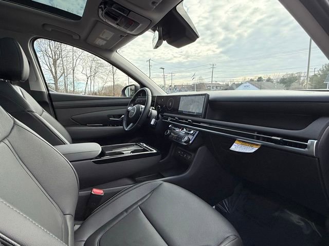 Used 2025 Hyundai Tucson Limited image 17