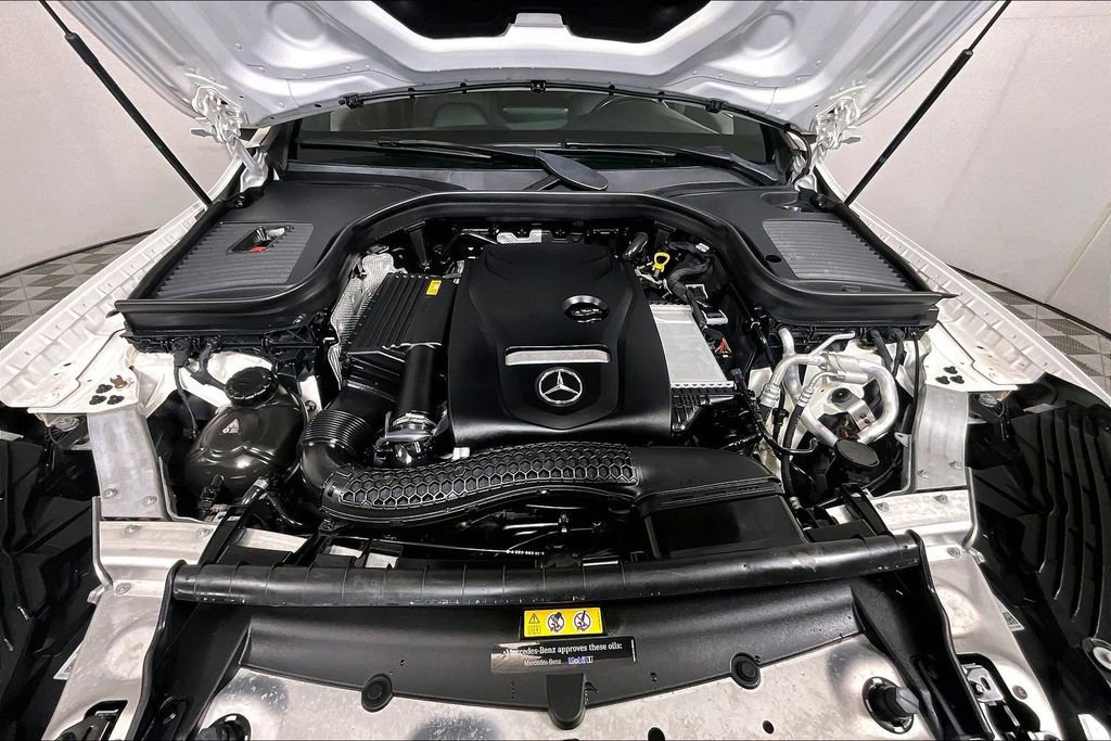 Used 2019 Mercedes-Benz GLC 300 w/ AMG Line image 9
