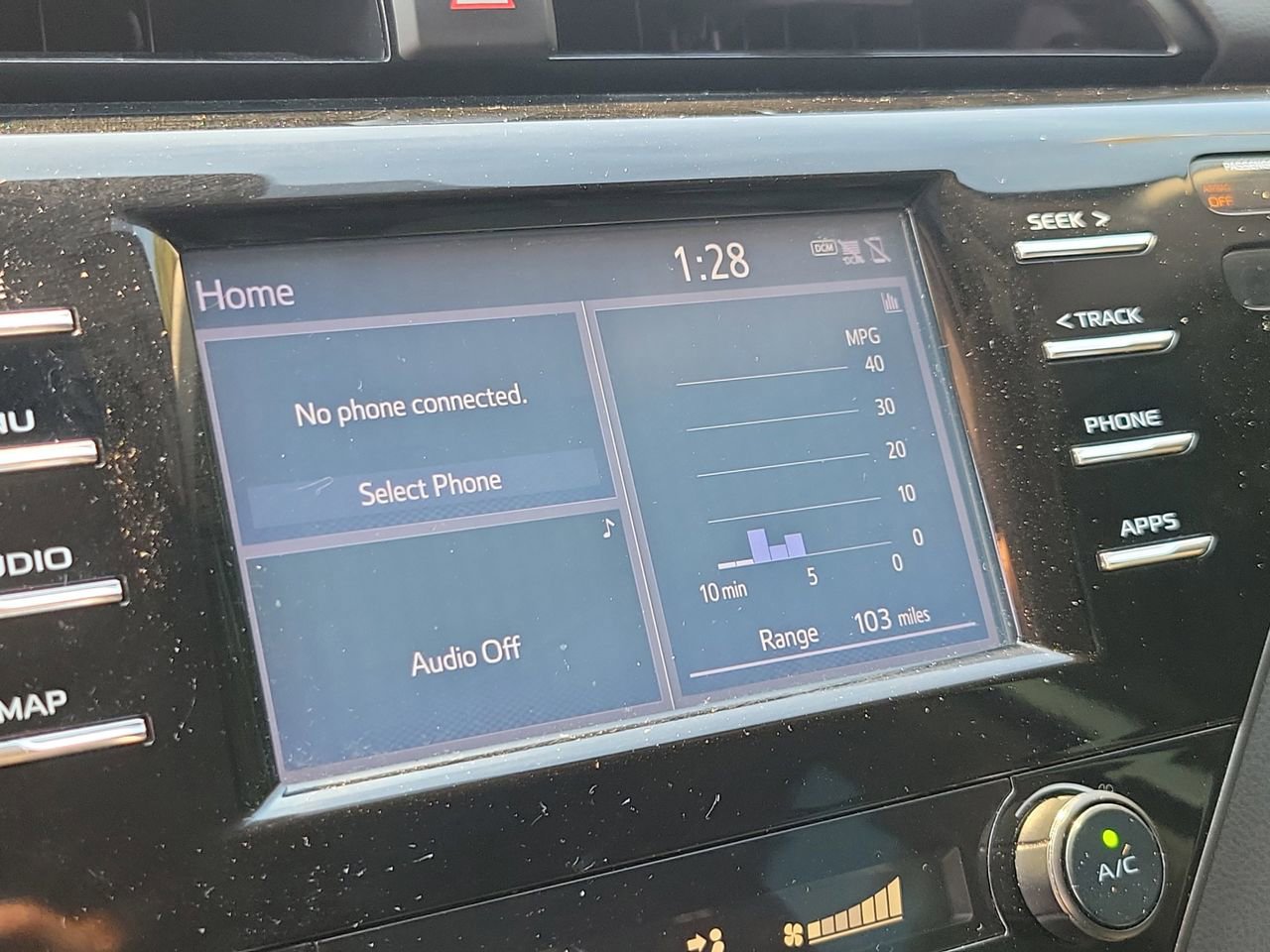 Used 2019 Toyota Camry SE image 24