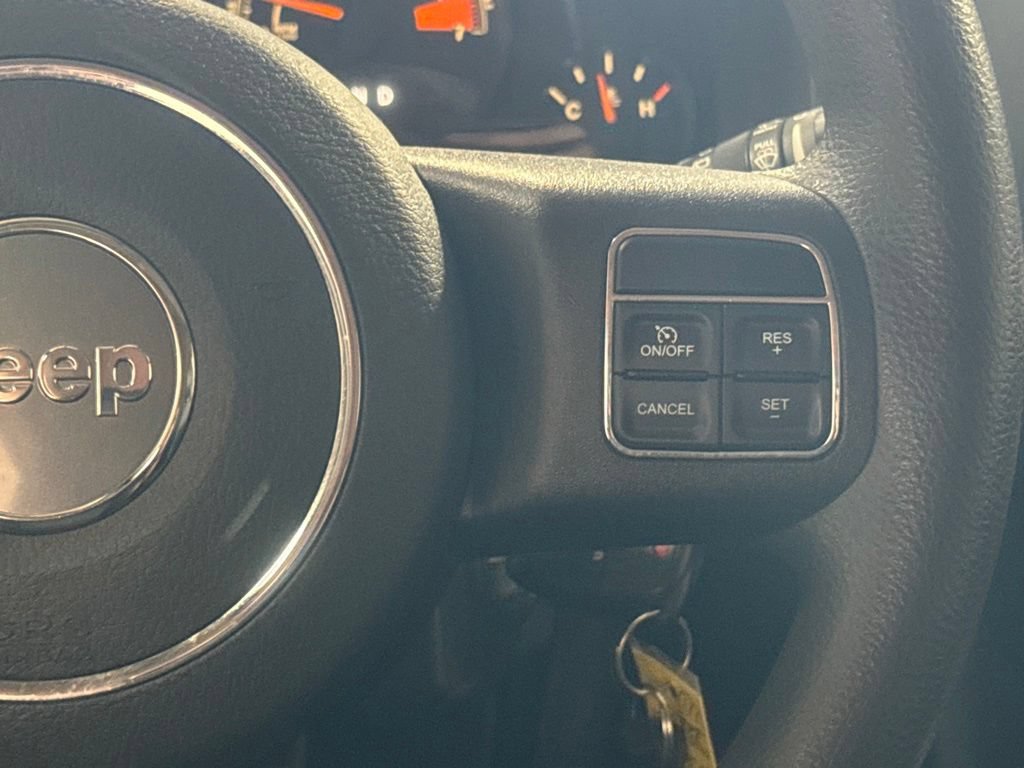 Used 2015 Jeep Compass Sport w/ Power Value Group FWD image 17