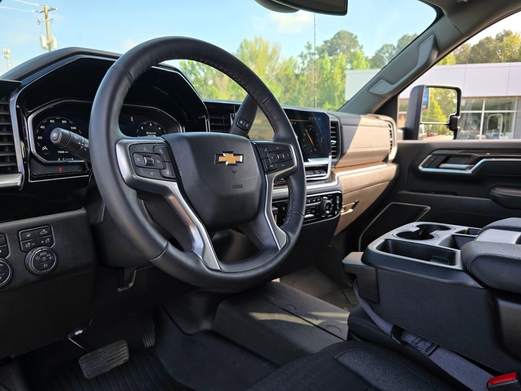 Used 2026 Chevrolet Silverado 2500 LT w/ Safety Package AWD/4WD image 26