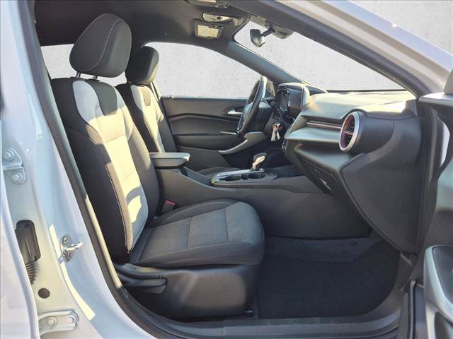 Used 2026 Chevrolet Trax RS FWD image 21