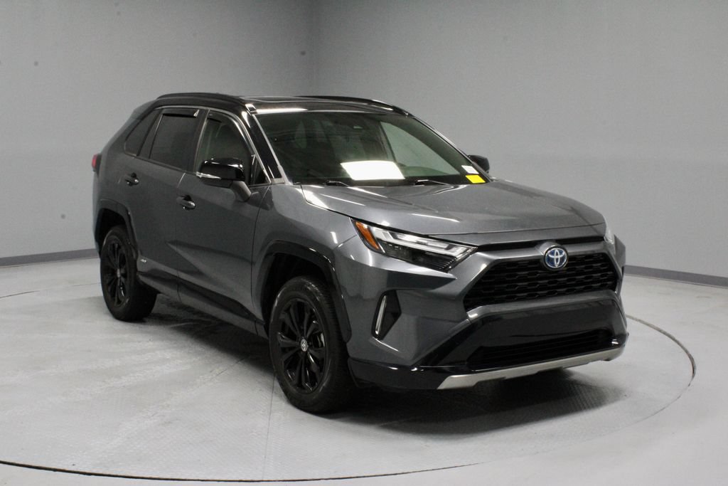 Used 2023 Toyota RAV4 XSE w/ XSE Grade Weather Package AWD/4WD video 1