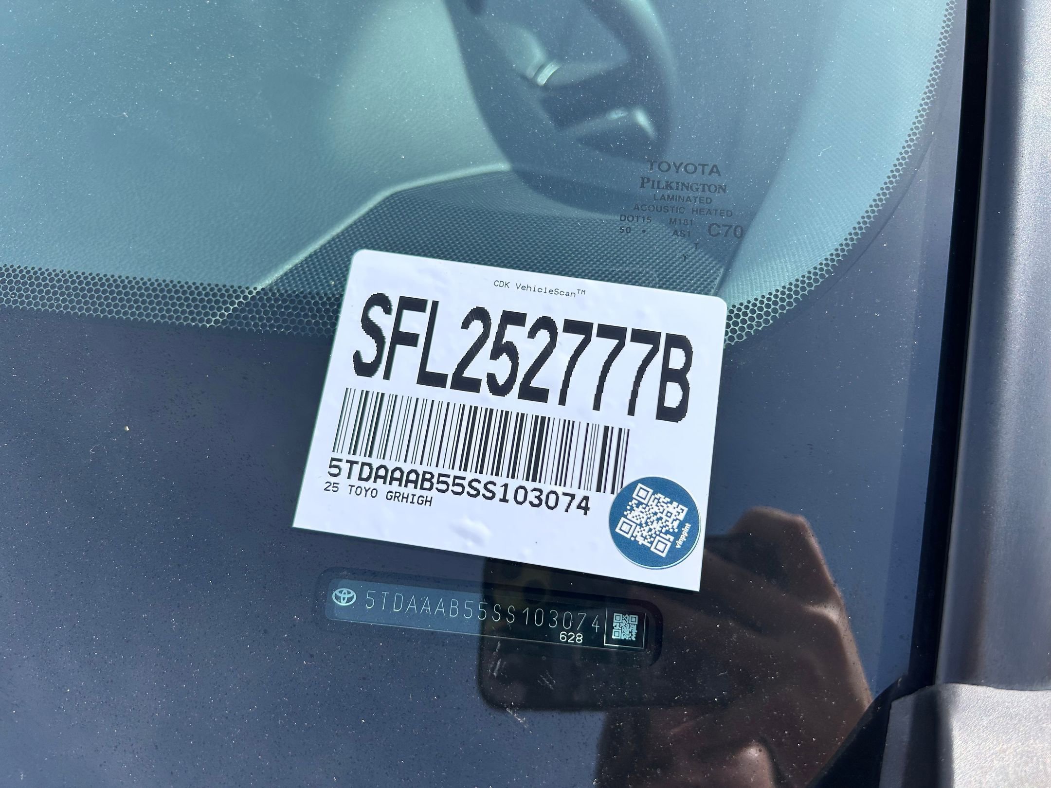 Certified 2025 Toyota Grand Highlander AWD image 37