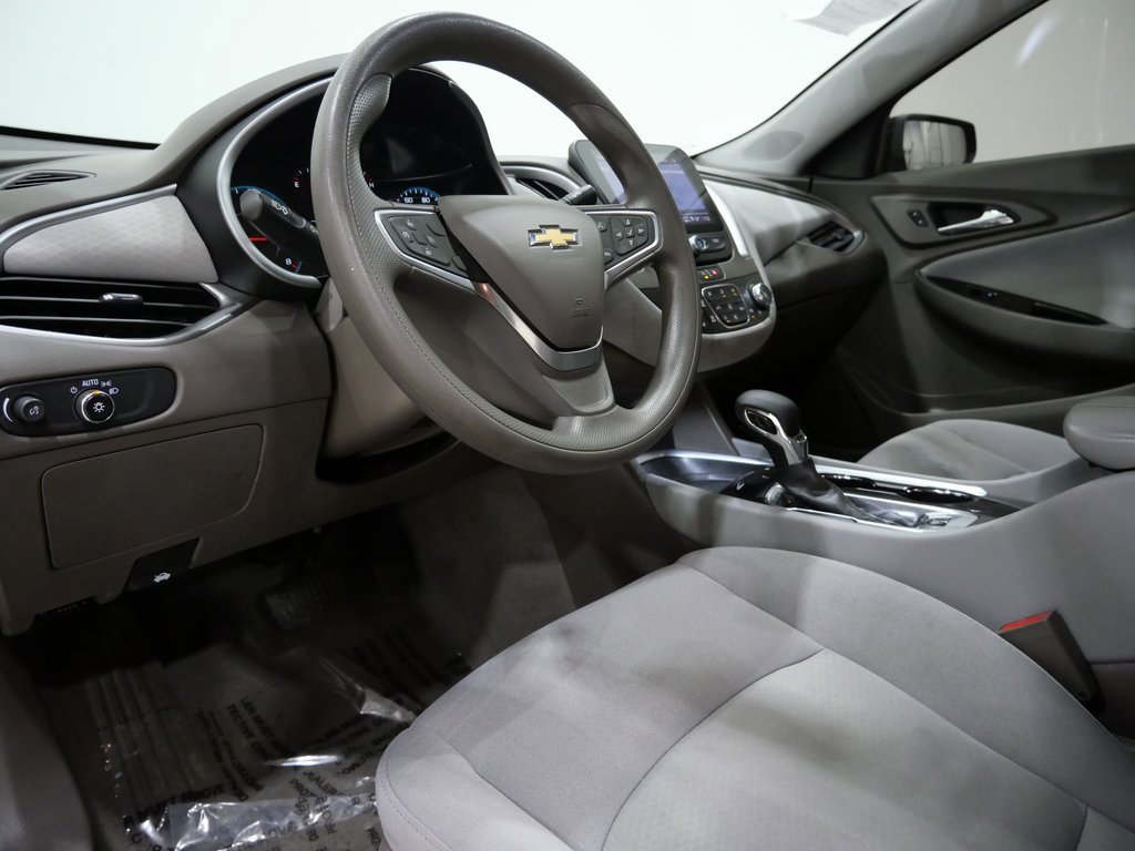 Used 2022 Chevrolet Malibu LT image 11