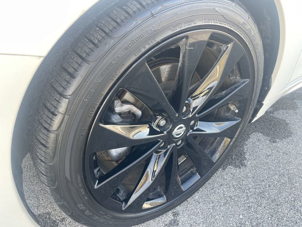 Used 2017 Nissan Maxima SR image 10