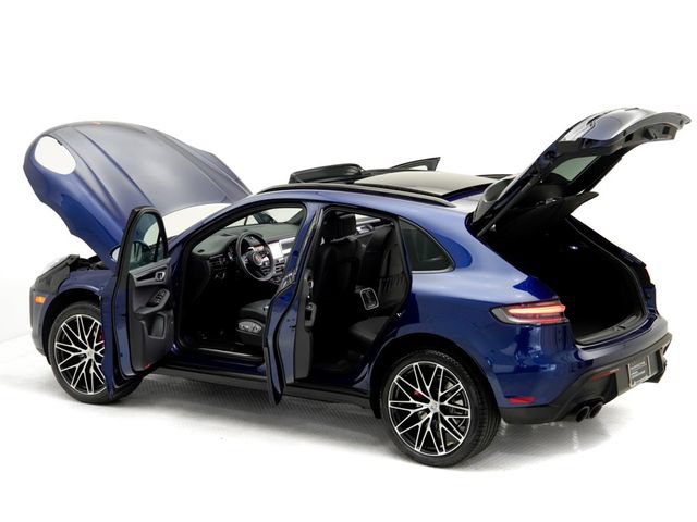 Certified 2023 Porsche Macan S AWD/4WD image 30