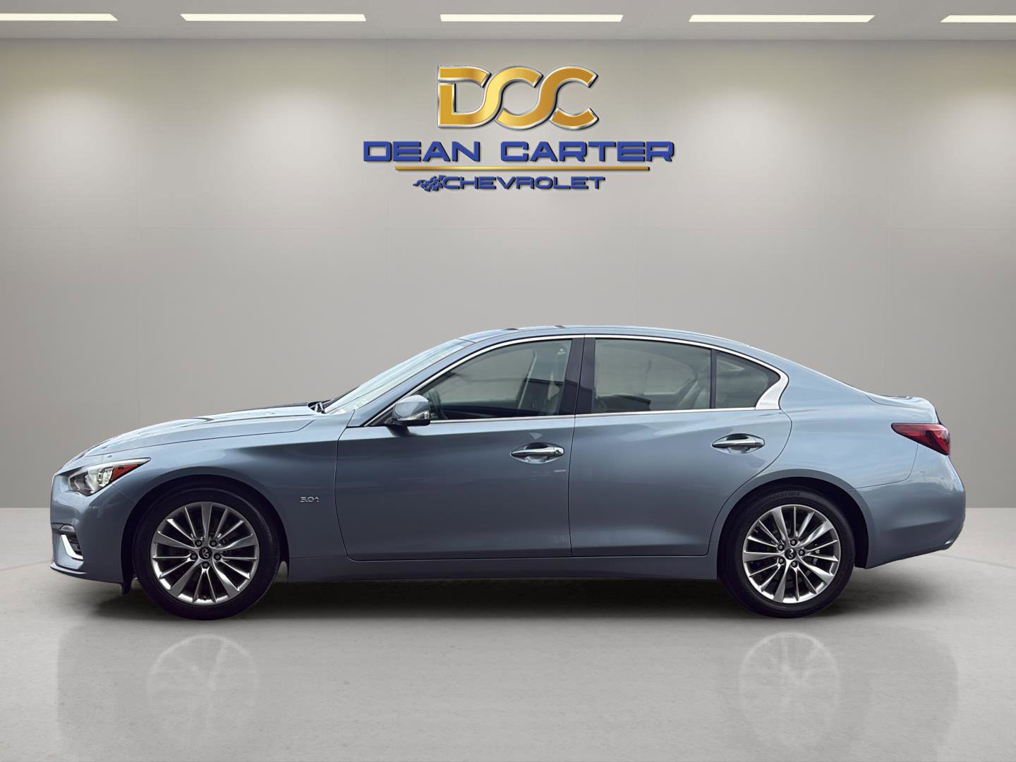 Used 2018 INFINITI Q50 Luxe w/ Essential Package (3.0T Luxe) image 2