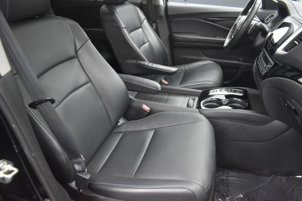 Used 2017 Honda Pilot Touring image 35