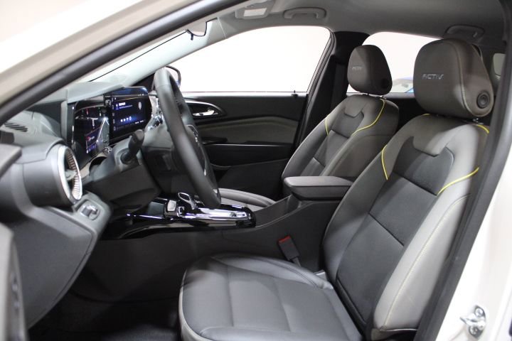 New 2026 Chevrolet Trax ACTIV w/ Driver Confidence Package image 18