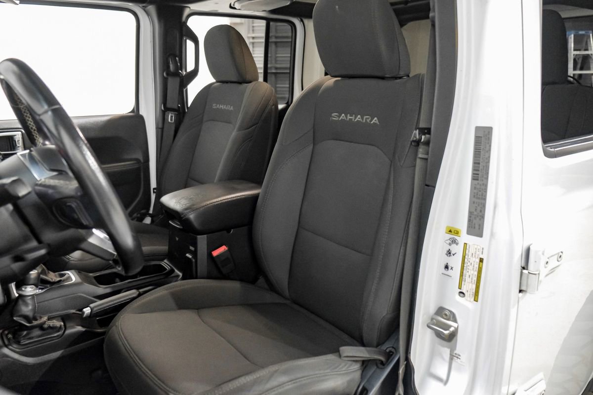 Used 2018 Jeep Wrangler Unlimited Sahara image 29