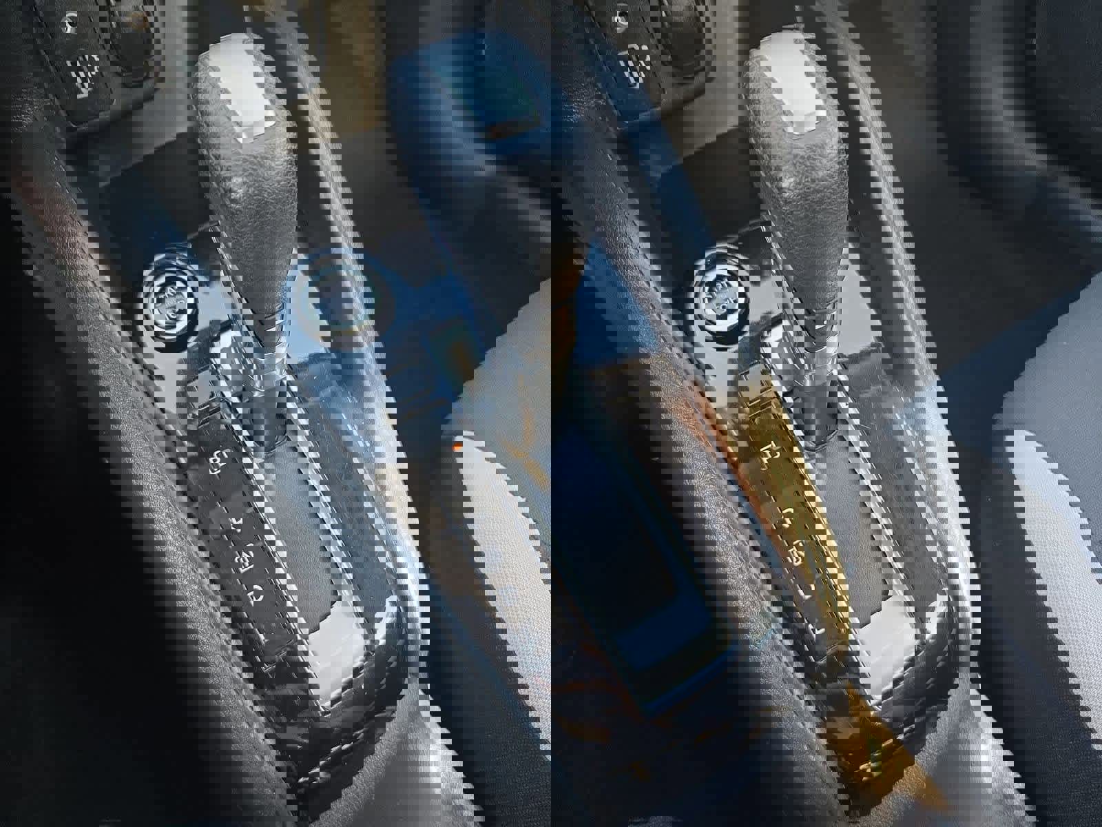 Used 2021 Nissan Versa SV image 28