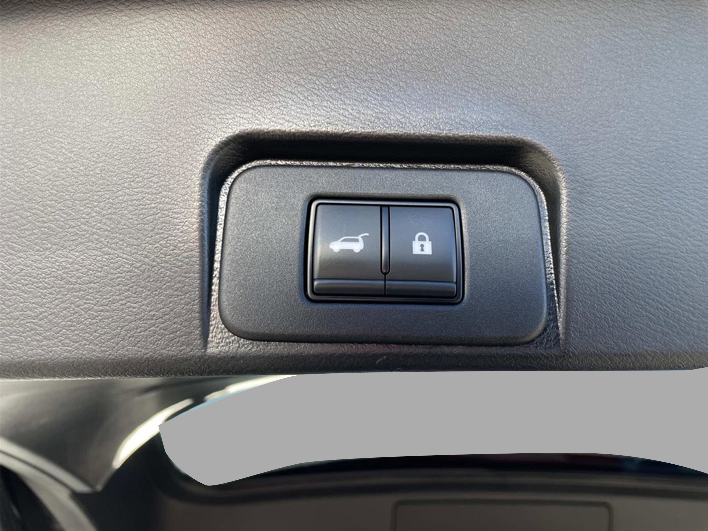 Used 2023 Nissan Rogue SL w/ SL Premium Package image 26