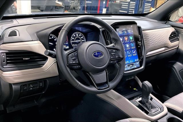 Used 2025 Subaru Forester Premium image 14