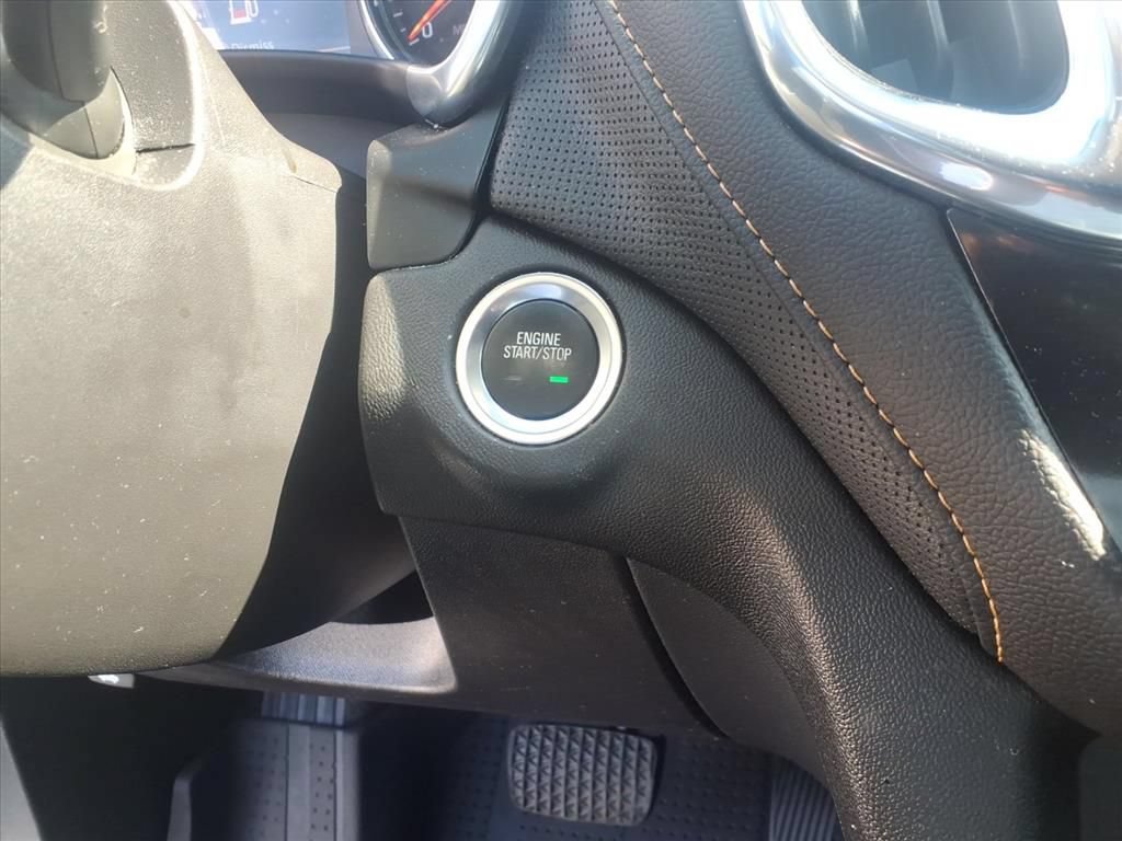Used 2022 Chevrolet Equinox Premier w/ LPO, Floor Liner Package FWD image 32