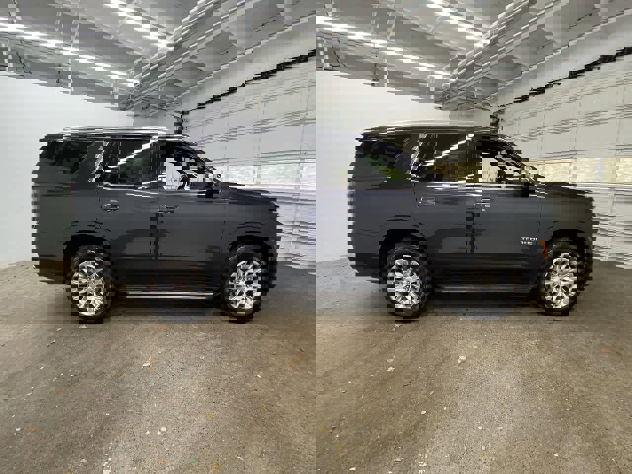 Used 2025 Chevrolet Tahoe Premier image 7