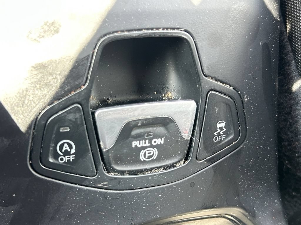 Used 2023 Jeep Renegade Latitude AWD/4WD image 29