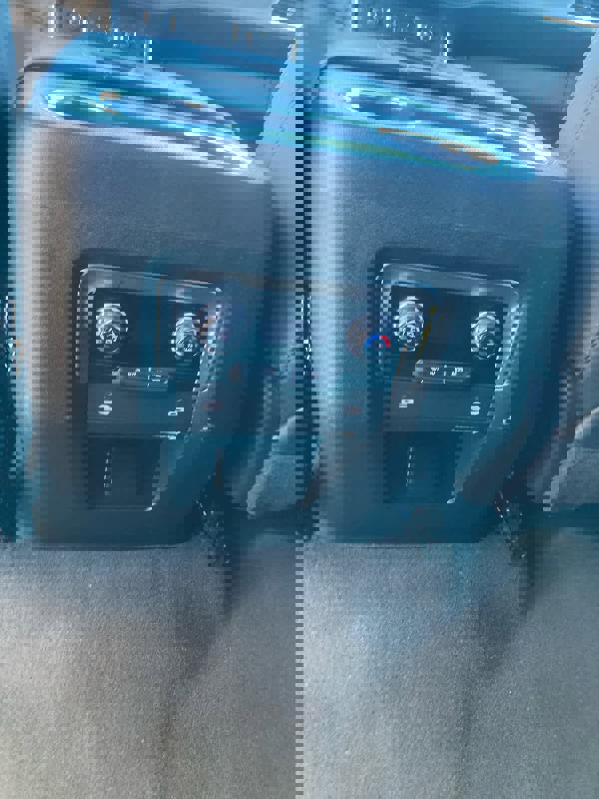 Used 2021 Chevrolet Suburban Z71 image 16