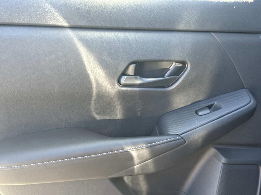 Certified 2025 Nissan Sentra S FWD image 12