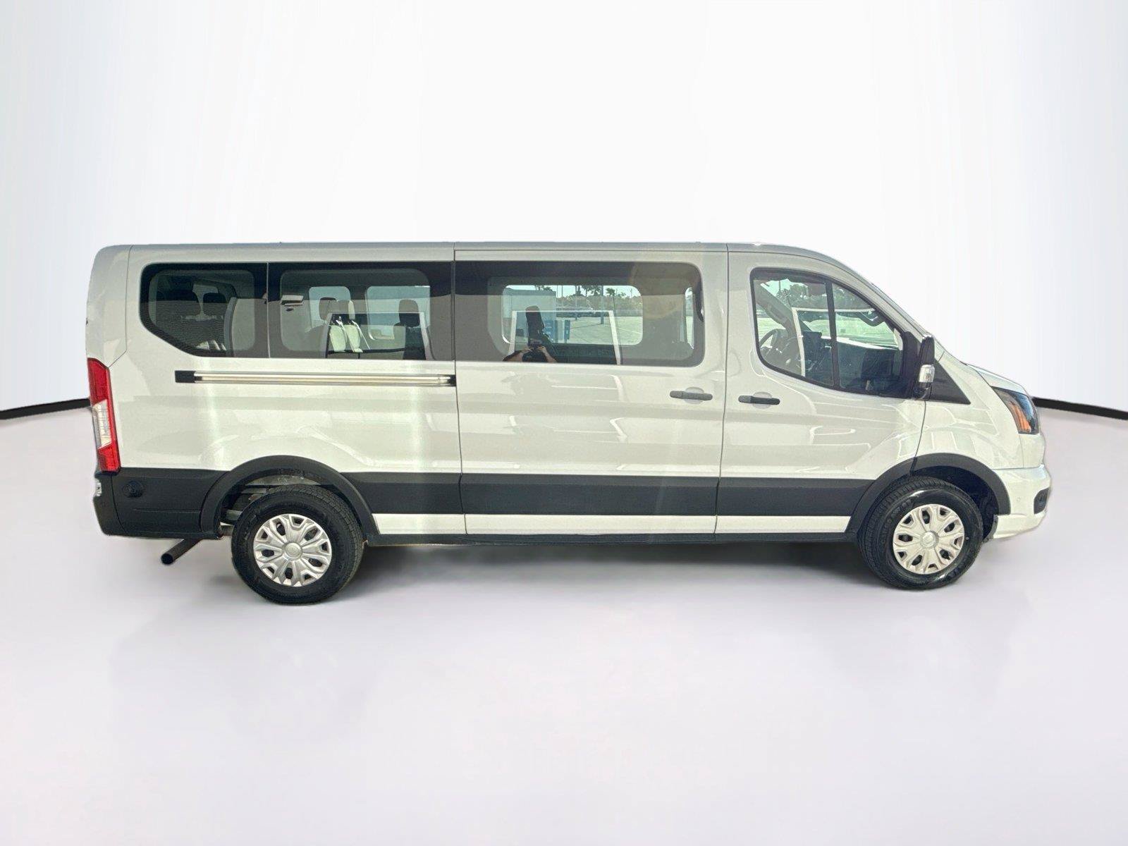 Used 2024 Ford Transit 350 XLT RWD image 6