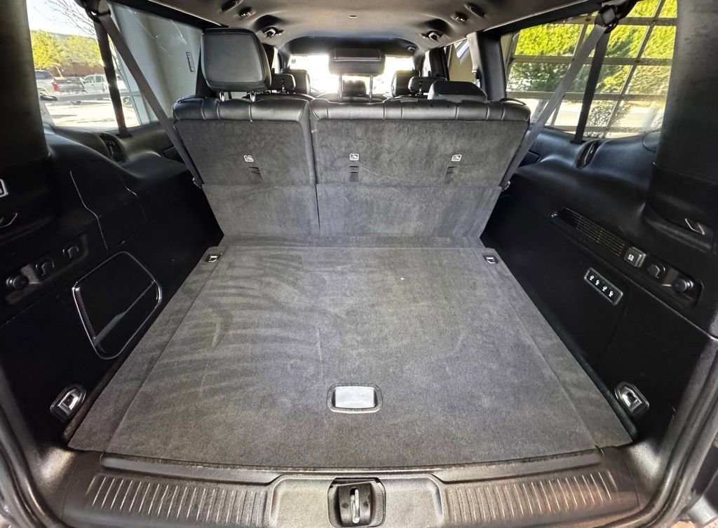 Used 2024 Jeep Wagoneer L Series II w/ Flexible Seating Group AWD/4WD image 56