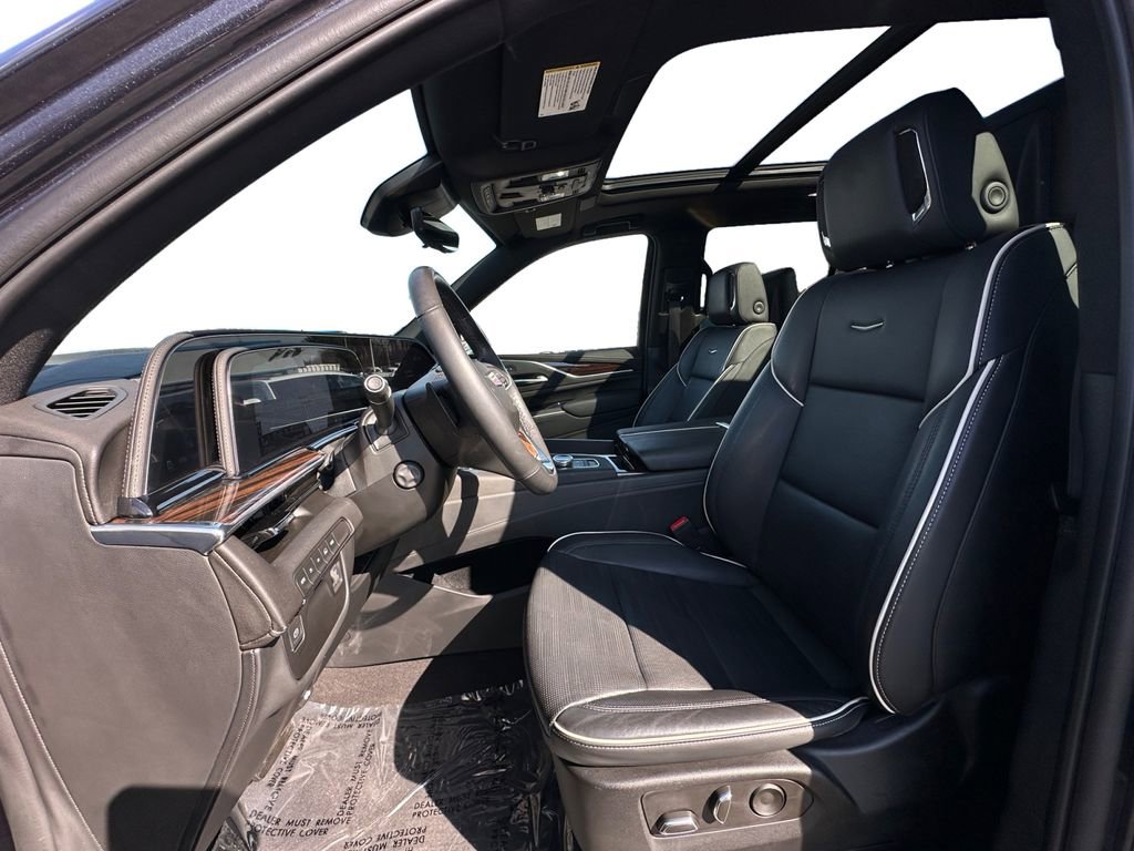 Used 2023 Cadillac Escalade Premium Luxury image 9