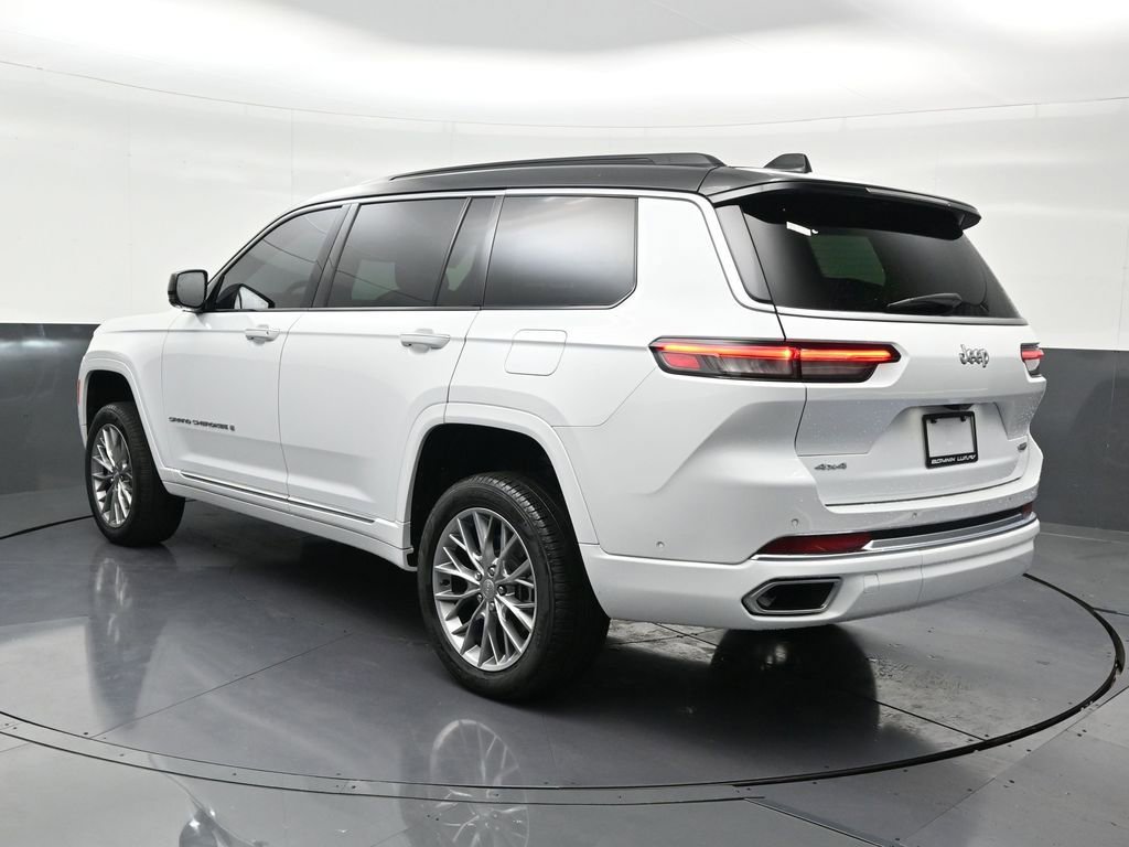Used 2025 Jeep Grand Cherokee L Summit AWD/4WD image 3