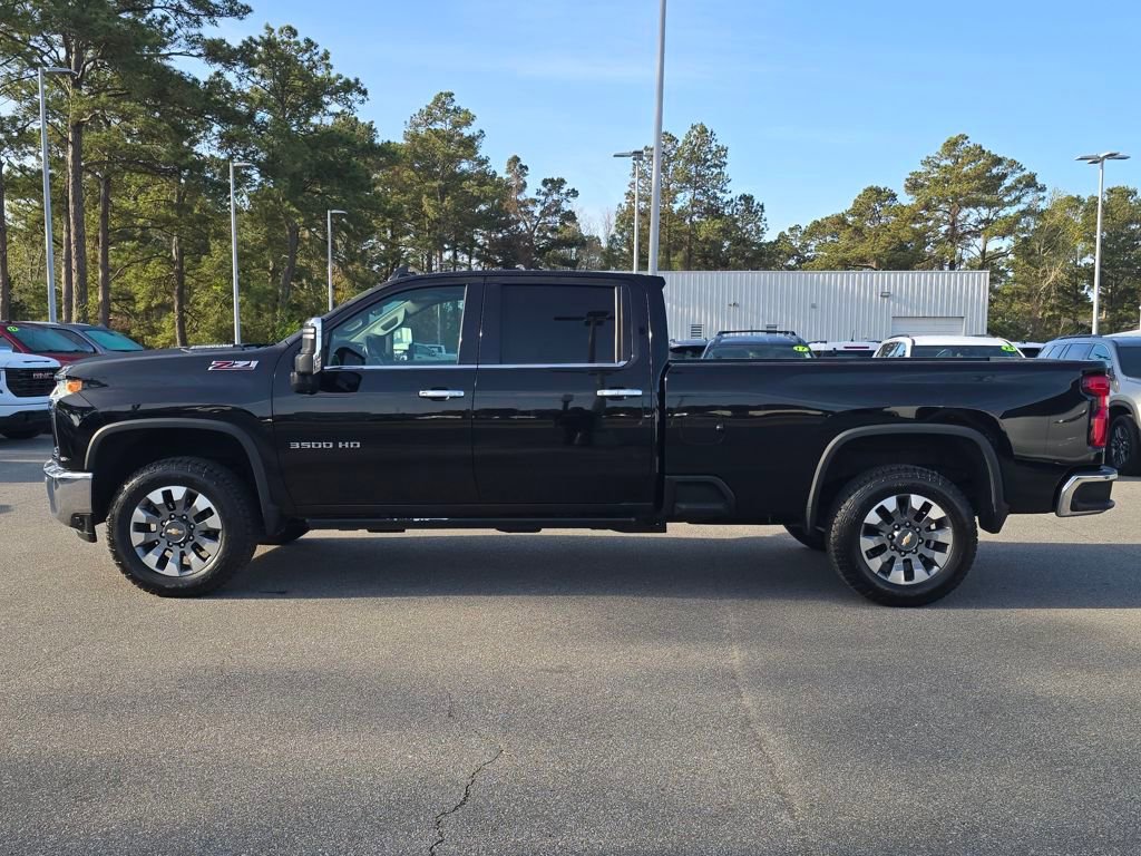 Used 2021 Chevrolet Silverado 3500 LTZ w/ LTZ Premium Package image 2