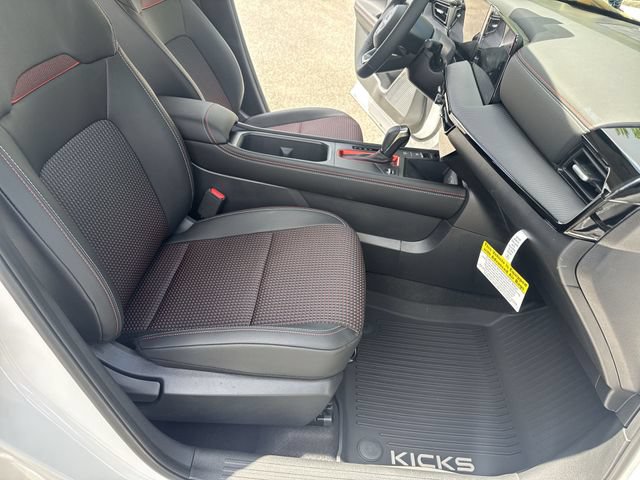 New 2026 Nissan Kicks SR FWD image 10